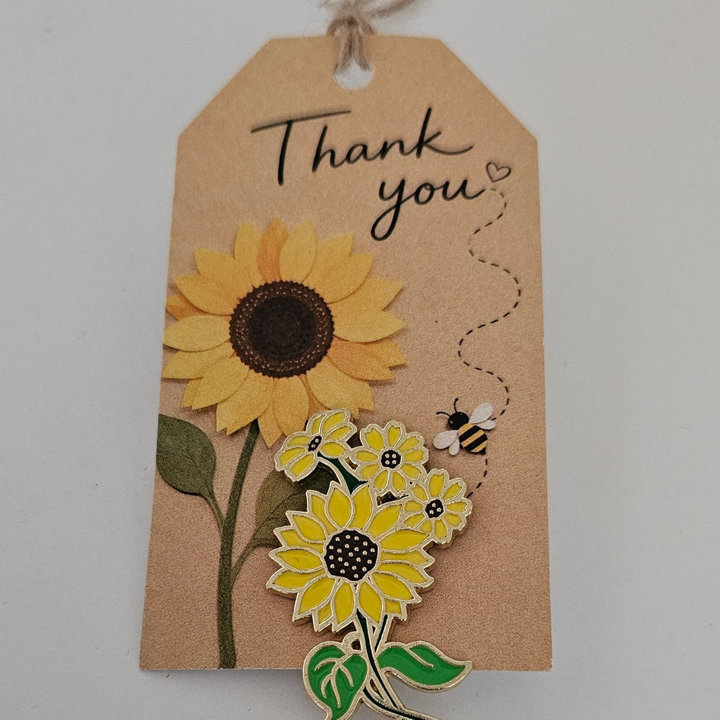 Sonnenblumen-Anstecker mit Geschenkanhänger und Samen